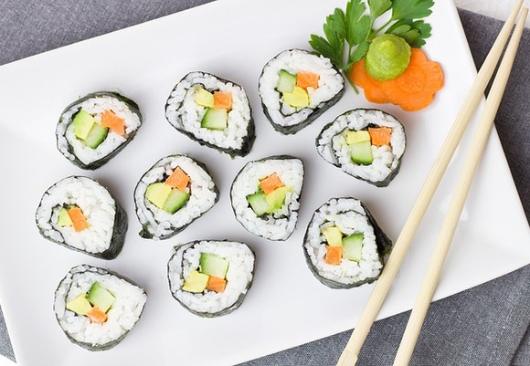 Sushi 2112350 640