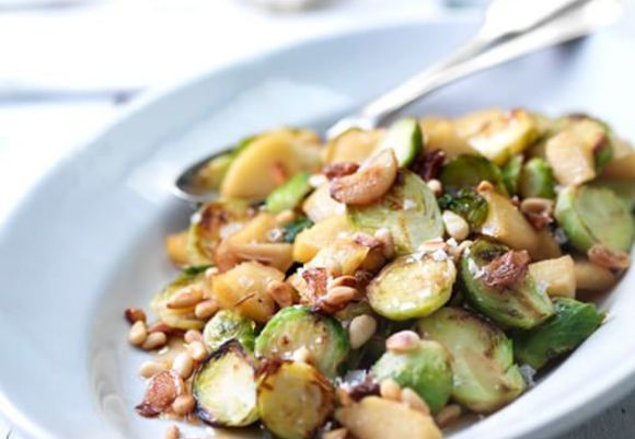 Spruitjessalade appel rozijnen 500